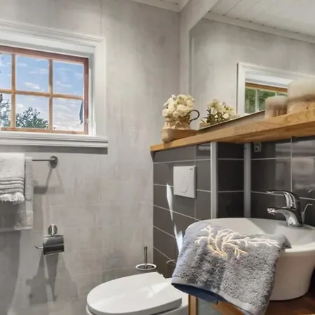 Waterfront - 15 Minutes From Downtown * Oslo