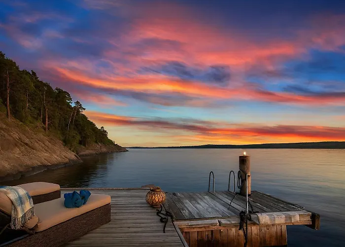 Waterfront - 15 Minutes From Downtown *